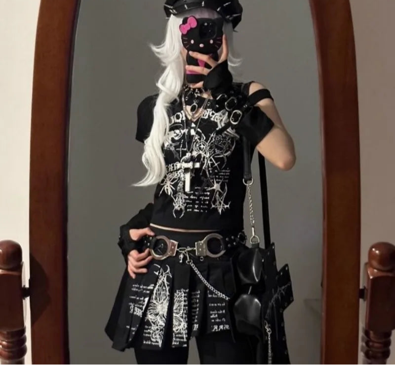 Harajuku Y2k Tshirts for Women Fashion Japanese Camisetas Black Punk Skull Tees Crop Tops Skew Collar Tunic Off Shoulder T-shirt