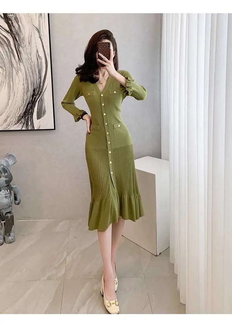 Autumn French Green V-neck Elegant Ruffles Knitted Dress Women Slim Long Sleeve Office Single Breast Dress 2024 New Fashion Chic