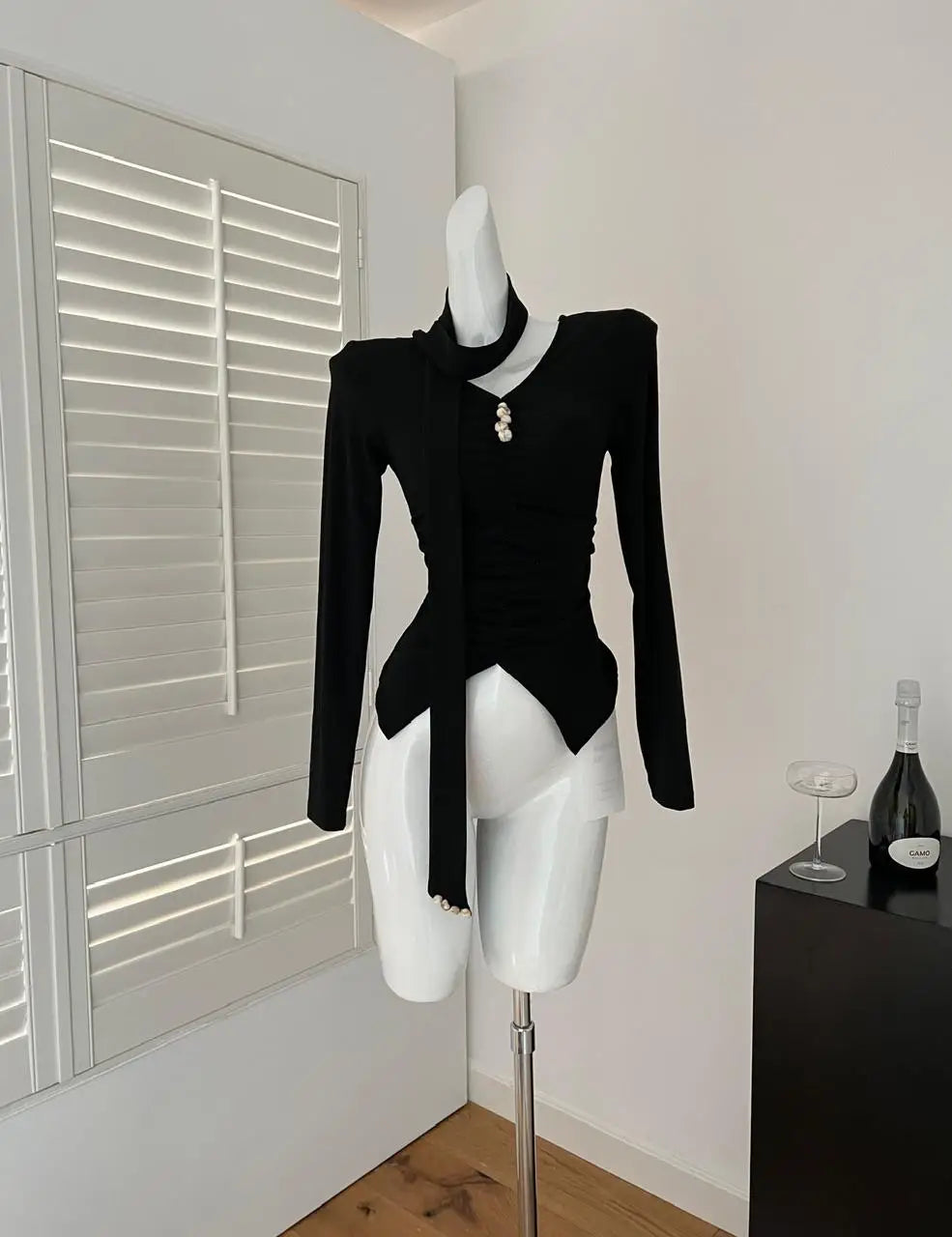 Women Black Beige Festival Pleated T-shirt Casual Grey V Neck Long Sleeve Top Ladies Versatile Clothing Spring Autumn 2025 Trend