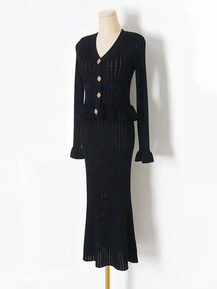 French Autumn 2024 New Women Black White Blue Single Breasted Knitted Dress Elegant Slim Office V-neck Ruffles Long Sleeve Dress