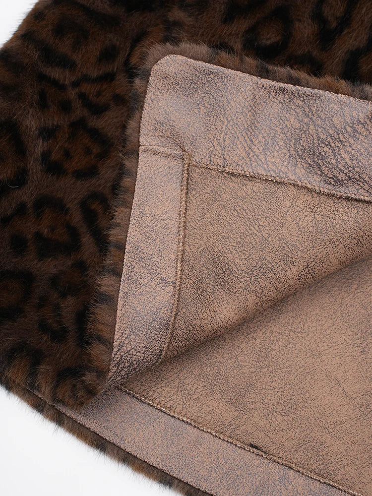 Brown Leopard Big Size Warm Faux Fur Jacket New Lapel Long Sleeve Women Coat Fashion Tide Autumn Winter 2025 CPG2453