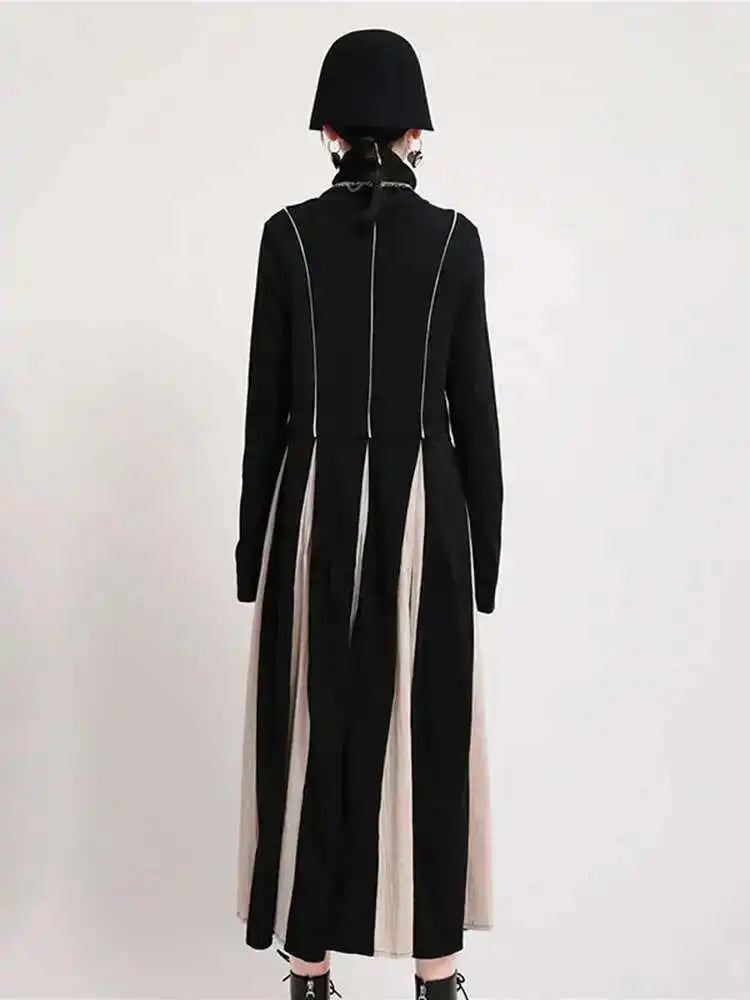 Women Black White Contrast Color Long Dress New Turtleneck Long Sleeve Loose Fit Fashion Tide Autumn Winter 2025  1DD2153