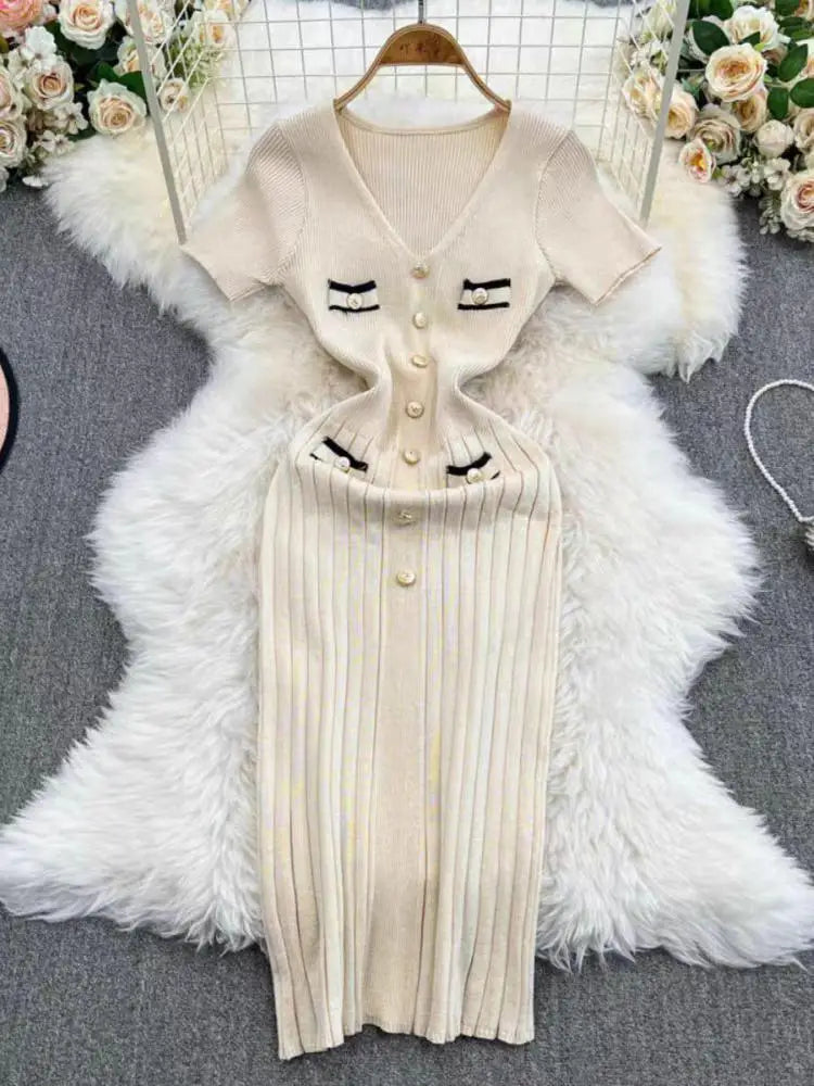 French Fashion Women's Solid V Neck Elegant Slim Short Sleeved Dress Summer Single Breasted Office Lady Knitted Dress Simplicity
