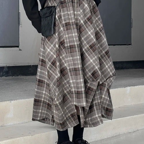 Load image into Gallery viewer, High Elastic Waist Black Plaid Irregular Design A-line Half-body Skirt Women Fashion Tide New Spring Autumn 2025 1DH9207
