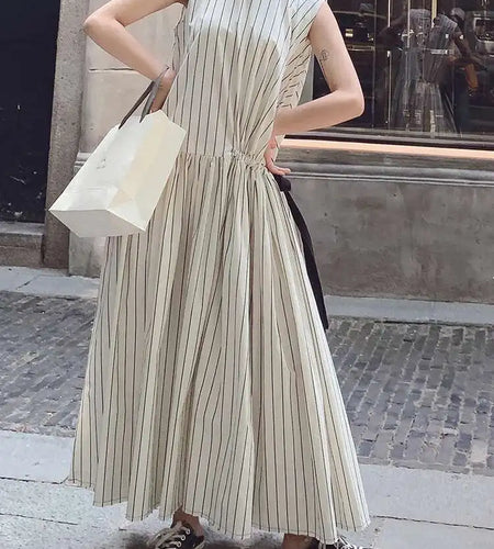 Women White Striped Drawstring Pleated Big Size Dress New Round Neck Sleeveless Fashion Tide Spring Summer 2025 1DH9731