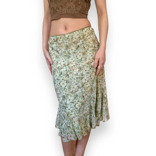 Load image into Gallery viewer, Vintage Fashion Green Flowers Printed Maxi Skirt Women Beach Holidays Low Waisted Summer Midi Skirt Chic Y2K Bottoms
