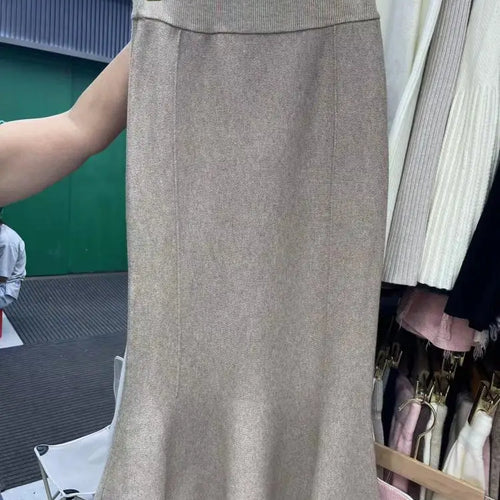 Load image into Gallery viewer, Vintage French Women&#39;s Solid Elegant Party Knitted Long Skirt Autumn Winter High Waist Vacation A-line Fishtail Skirt 2024 Trend
