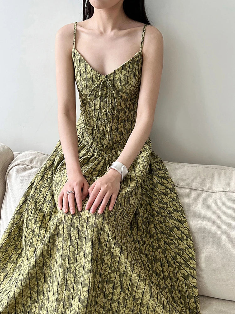 Women Green Printed Bandage Long Spaghetti Strap Dress New V-Neck Sleeveless Fashion Tide Spring Summer 2025 1DJ1311