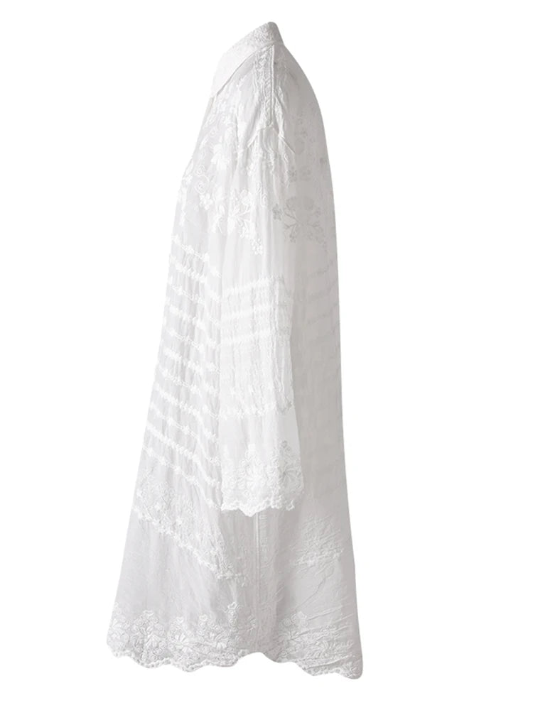 Women White Lace Perspective Big Size Long Blouse New Lapel Long Sleeve Shirt Fashion Tide Spring Autumn 2025 5C1327