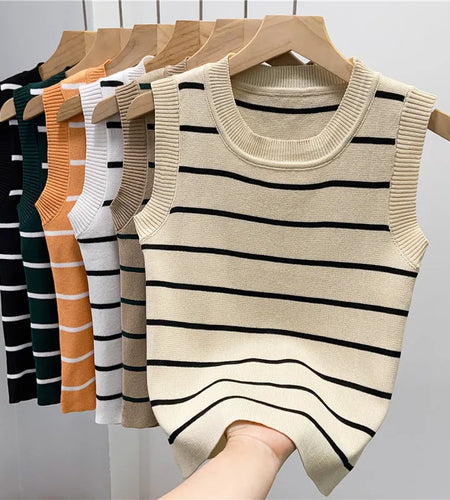 New 2024 Vintage Basic Bottoming Striped Patchwork Knit Vest Women Autumn Winter Elegant Sleeveless Slim Short Tank Tops Fashion