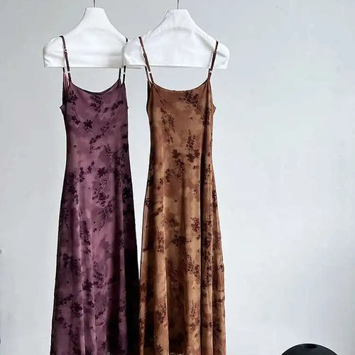 Load image into Gallery viewer, Women Brown Printed Vintage Long Spaghetti Strap Dress New Round Neck Sleeveless Fashion Tide Spring Summer 2025 1DJ0289
