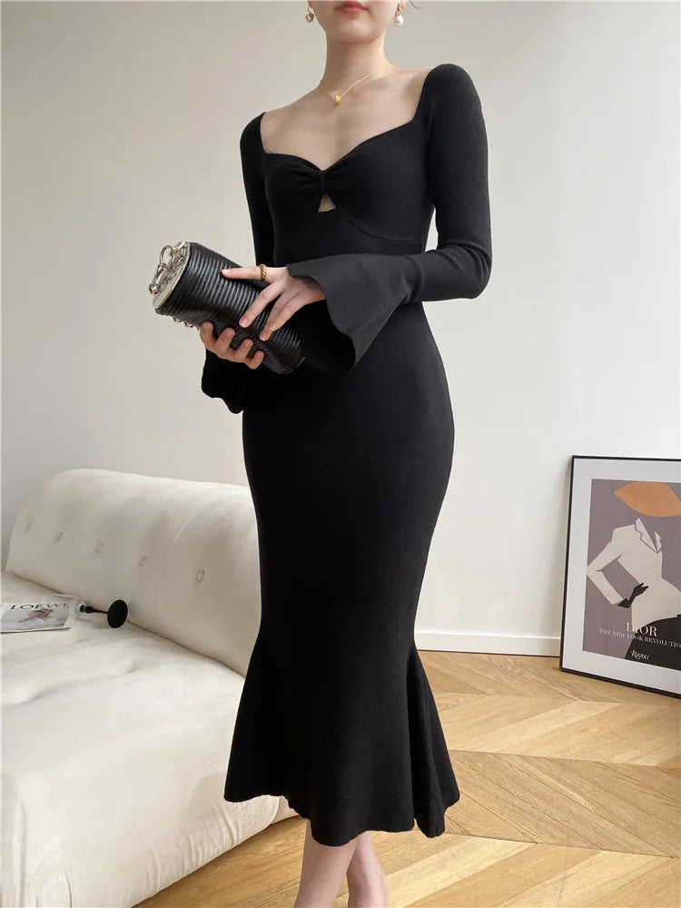Women's Red Black Backless Knit Midi Dress Bow Hollow Out Sexy Ladies Flared Sleeve Fashion Long Sweater Robes Dresses C-250