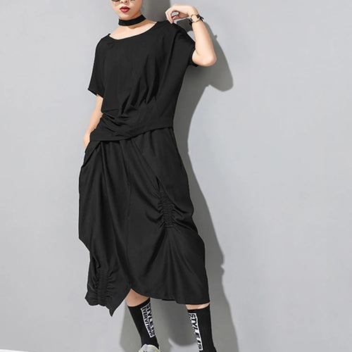 Load image into Gallery viewer, Women Black Irregular Pleated Big Size Casual T-shirt New Round Neck Short Sleeve Fashion Tide Spring Summer 2025 1DJ1755
