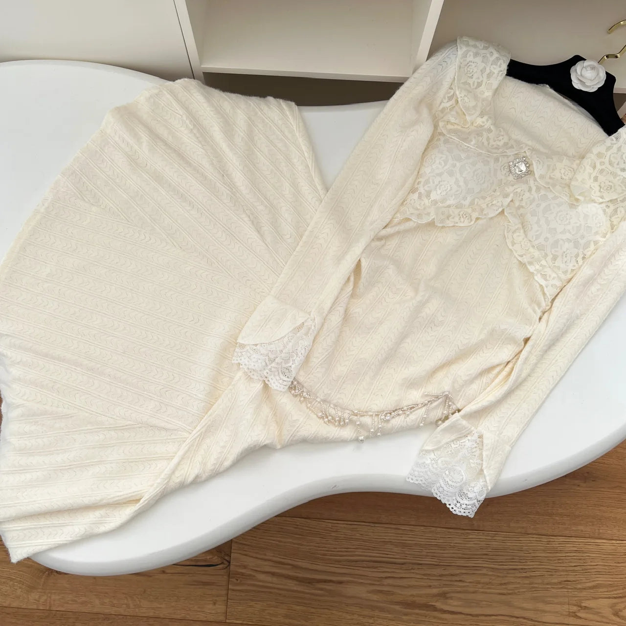 French Retro Women Beige Lace Long Sleeved Tassels Festival Party Dress Autumn Winter Black Slim Ruffles Package Hip Dress Trend