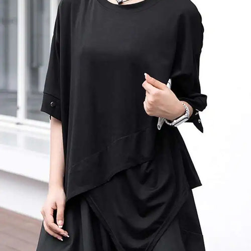 Load image into Gallery viewer, Women Black Irregular Hem Big Size Casual T-shirt New Round Neck Short Sleeve Fashion Tide Spring Summer 2025 1DJ0618
