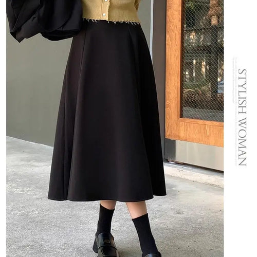 Load image into Gallery viewer, Black Woolen Long Skirt Women Autumn Winter Brown Vintage Elegant Female A Line High Waist Red Umbrella Skirt Thick Fashion
