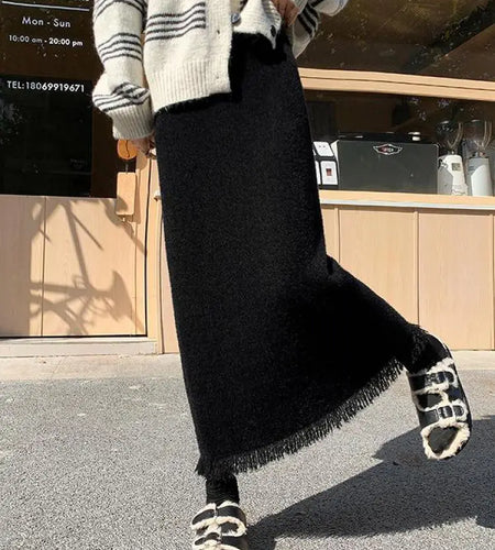 Korean Fashion Black White Tassels Elegant High Waist Long Skirt Women Khaki Slim Versatile Party Skirts 2024 New Autumn Winter