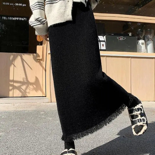 Load image into Gallery viewer, Korean Fashion Black White Tassels Elegant High Waist Long Skirt Women Khaki Slim Versatile Party Skirts 2024 New Autumn Winter
