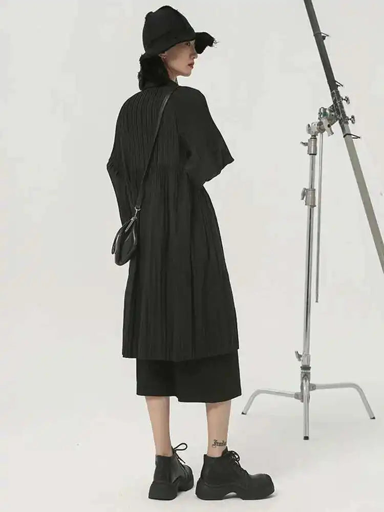 Loose Fit Black Brief Pleated Big Size Jacket New Lapel Long Sleeve Women Coat Fashion Tide Spring Autumn 2025 1DH2077