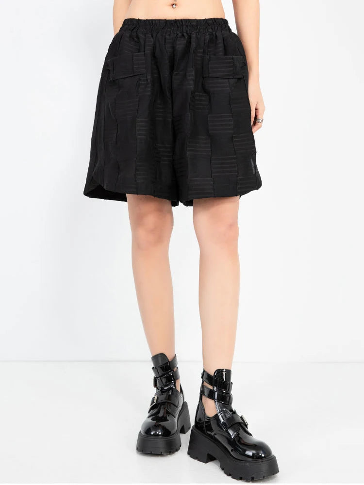 Women Black Dot Textured Pocket Casual Wide Leg Shorts New High Waist Trousers Fashion Tide Spring Summer 2025 1DJ1010