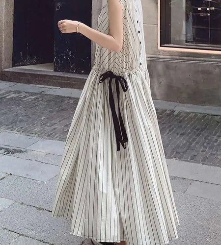 Women White Striped Drawstring Pleated Big Size Dress New Round Neck Sleeveless Fashion Tide Spring Summer 2025 1DH9731