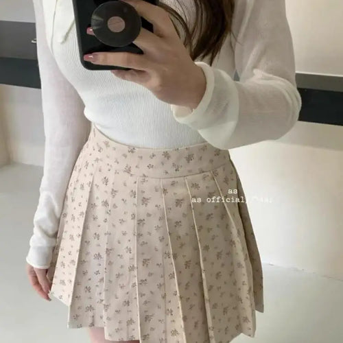Load image into Gallery viewer, Women's Sweet White Floral Pleated Mini Skirts 2024 Summer Elegant High Waist A-line Short Skirt Fresh Style Streetwear Fashion
