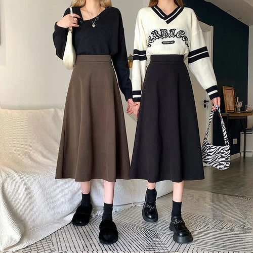 Load image into Gallery viewer, Korean Version Women's Black Temperament Vacation Woolen Long Skirt Autumn Winter Brown High Waist Pleated Skirts Fashion Simple
