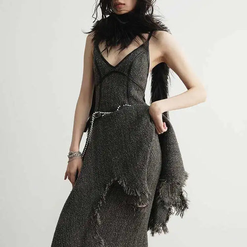 Load image into Gallery viewer, Women 25% Wool Irregular Tassels Burr Hem Vintage Dress New V-Neck Sleeveless Fashion Tide Autumn Winter 2025 1DH4036
