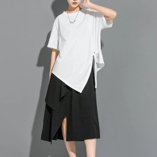 Load image into Gallery viewer, Women White Irregular Pleated Big Size Casual T-shirt New Round Neck Short Sleeve Fashion Tide Spring Summer 2025 1DJ1750

