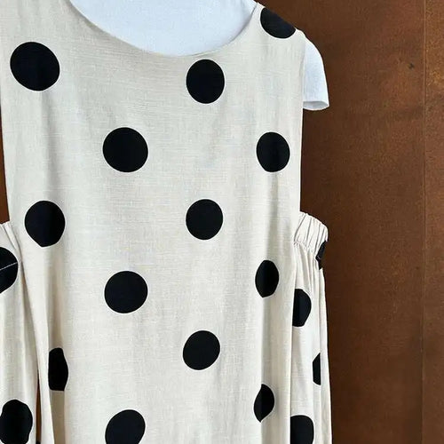 Load image into Gallery viewer, Women White Dot Printed Pleated Big Size Elegant Dress New Round Neck Sleeveless Fashion Tide Spring Summer 2025 1DJ0367
