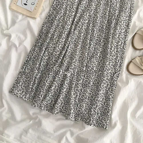 Load image into Gallery viewer, Spring Summer New Black Beige Print Elegant Vacation Party Pleated Skirt Women French Fashion Elastic High Waist Long Skirt Boho
