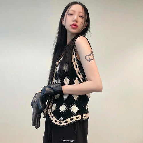 Load image into Gallery viewer, Japanese Y2k Knitted Tank Top Vintage 2000s Style Button Tanktop Harajuku Aesthetics Cut Out Knit Vest Korean Popular
