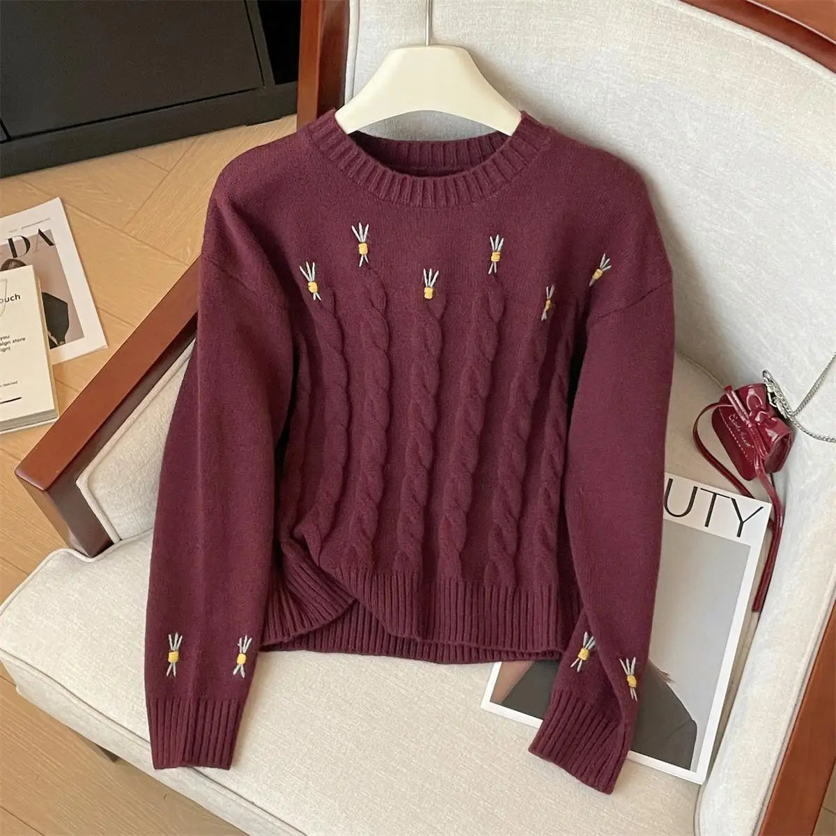 Korean Retro Women's Blue Embroidery Round Neck Vacation Twists Knit Sweater Autumn Winter Red Long Sleeve Fashion Pullover Tops