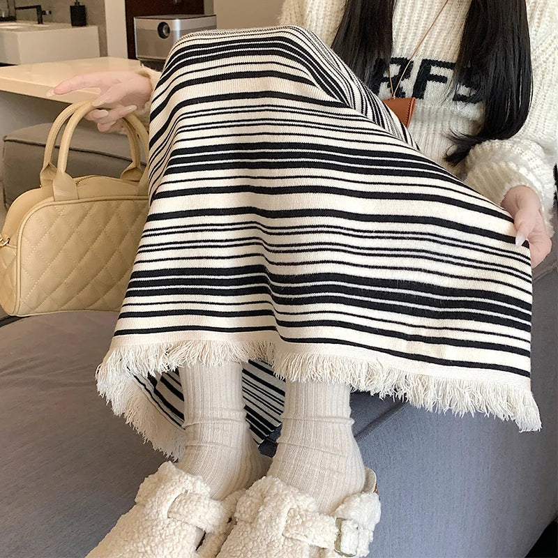Vintage Women Black Beige Striped Tassel Elegant High Waist Party Long Skirt 2024 Autumn Winter Straight Wrap Hip Knitted Skirts