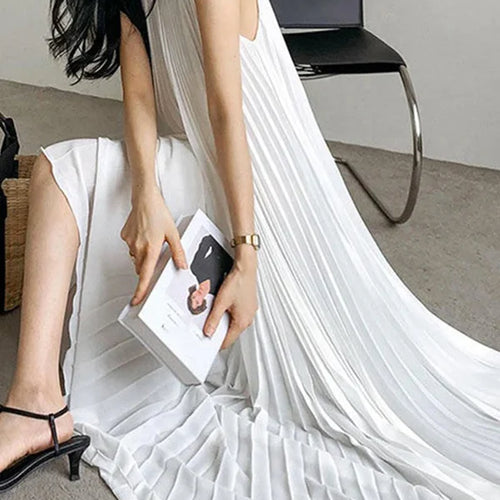 Load image into Gallery viewer, Summer Women Elegant Pleated Dresses Holiday Cocktail Party Birthday Halter Neck A-line Long White Dresses Woman
