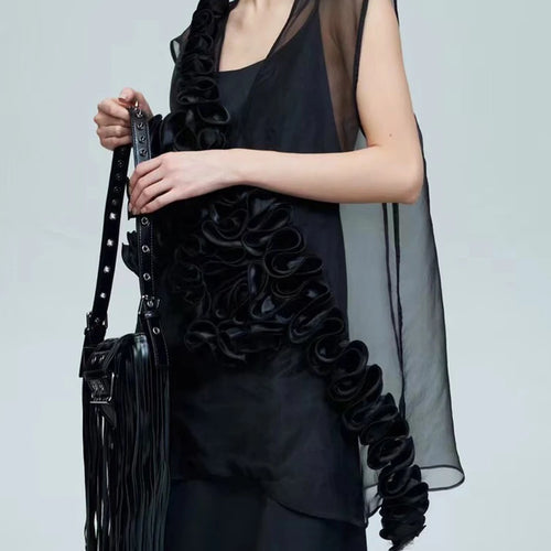 Load image into Gallery viewer, Solid Spliced Appliques Slimming T Shirts For Women V Neck Sleeveless Minimalist Elegant T Shirt Female Clothes New
