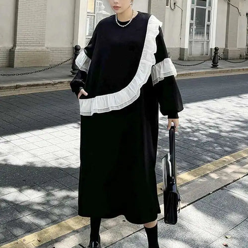 Load image into Gallery viewer, Women Black Ruffles Spliced Big Size Long Casual Dress New Round Neck Long Sleeve Fashion Tide Spring Autumn 2025 1DH7701
