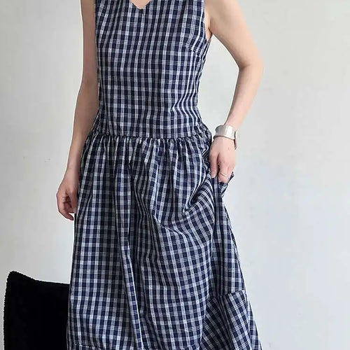Load image into Gallery viewer, Women Dark Blue Plaid Pocket Vintage Long Elegant Vest Dress New V-Neck Sleeveless Fashion Tide Spring Summer 2025 1DJ0667
