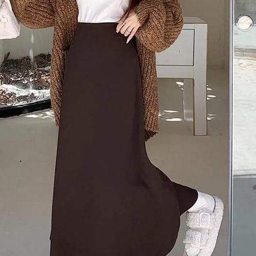Load image into Gallery viewer, Korean Chic Women's Black Temperament Vacation Knitted Long Skirt Autumn Winter Brown High Waist Skirts Fashion Simplicity Trend

