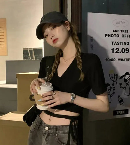 2025 Summer Casual Tee Tops Women T shirts Solid V-neck Sexy Cropped Cross Tie-Up Harajuku Basic Korean Street T-shirts mujer