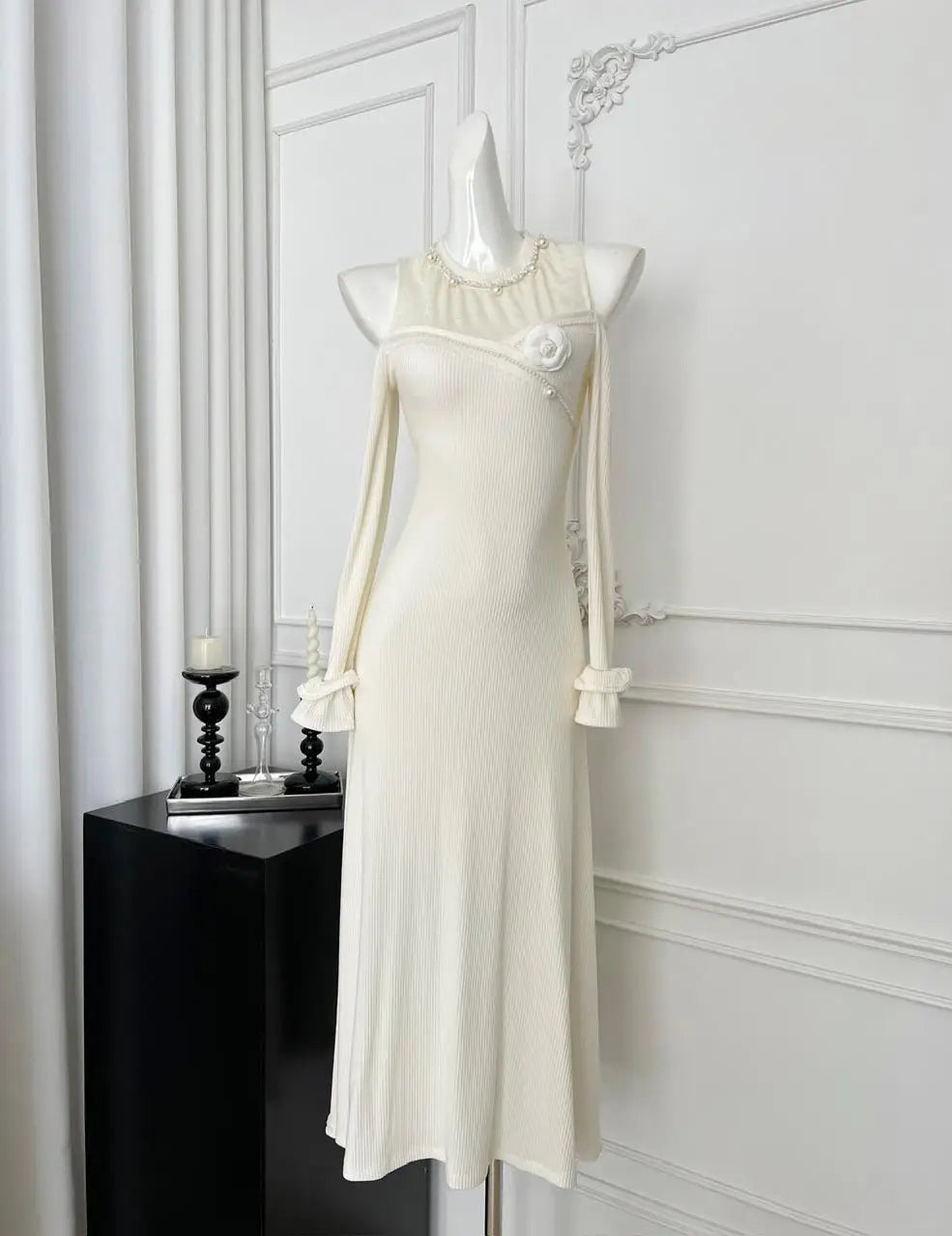 French Vintage Beige Pearl Patchwork Lace Off Shoulder Dress Sexy Round Neck Long Sleeved Elegant Party Evening Gown Dress Trend