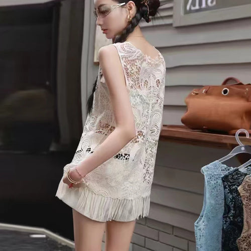 Load image into Gallery viewer, Solid Hollow Out Loose T Shirts For Women O Neck Sleeveless Minimalist Casual Spliced Tassel T Shirts Female New
