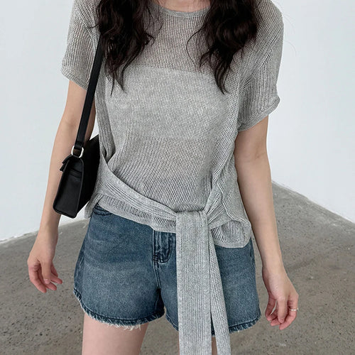 Load image into Gallery viewer, Women Blue Knitting Bandage Thin Casual T-shirt New Round Neck Short Sleeve Fashion Tide Spring Summer 2025 1DJ1305
