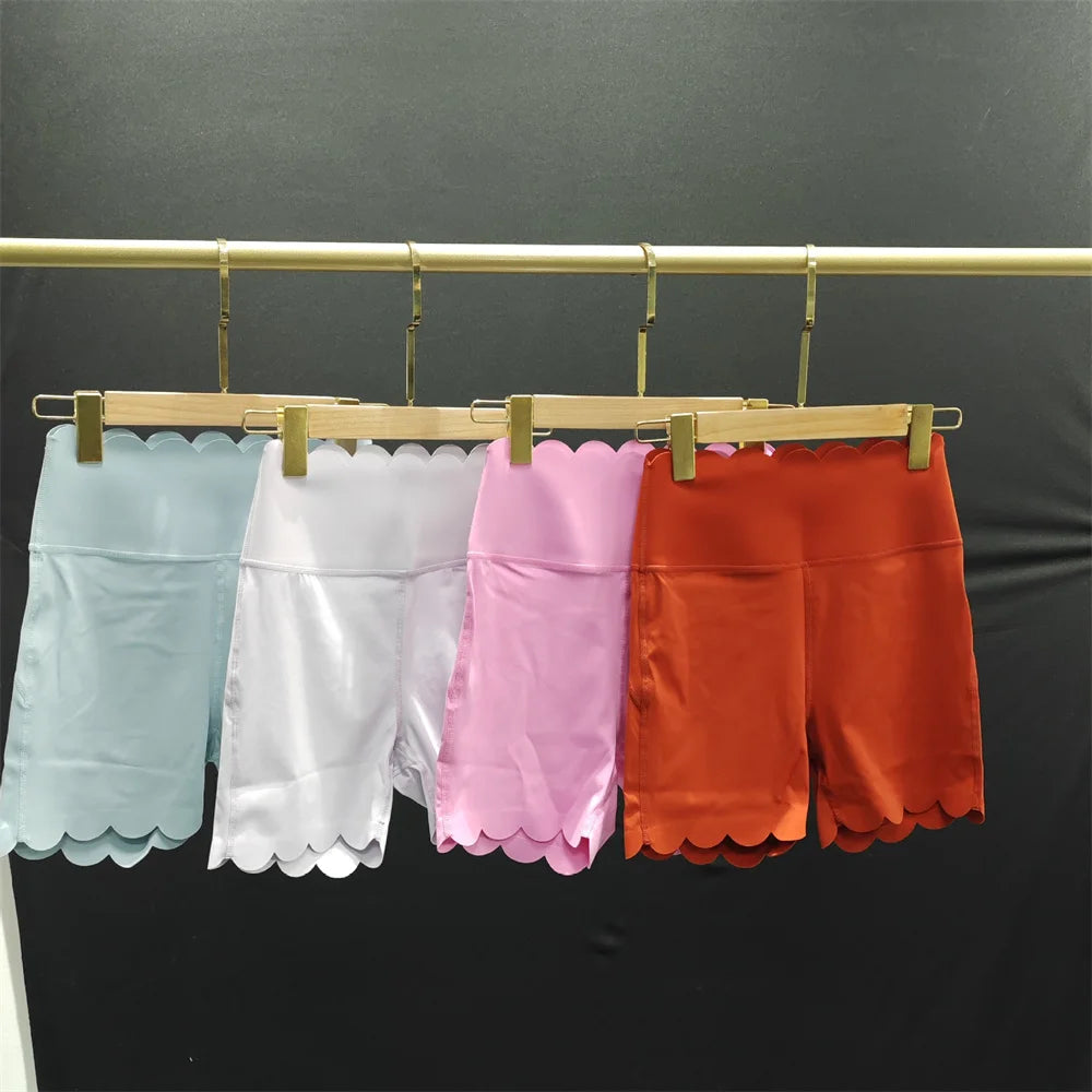 Breathable Skin-Friendly Fitness Two-Piece Set Square Collar Tight Yoga Suit High-Waist Lace Shorts