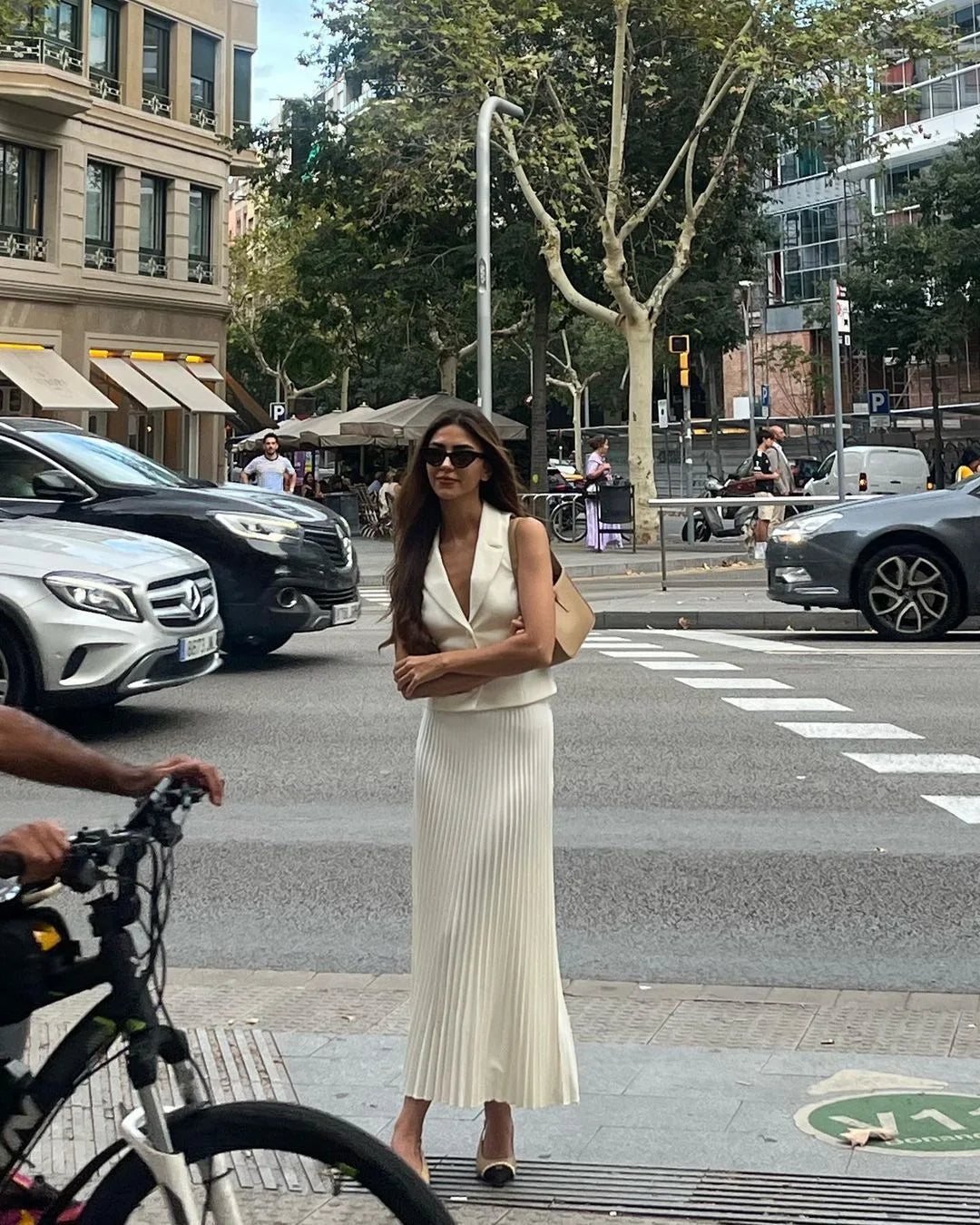 Fashion Skirt Two Piece Sets Women Notched Collar Sleeveless Crop Tops And Midi Skirt Femme Elegant Pleated Skirt Sets