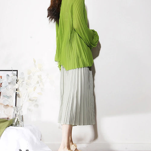 Load image into Gallery viewer, Loose Green Shirt For Women Round Neck Lantern Sleeve Solid Minimalist Blouses Female Fashion Spring Clothing Style
