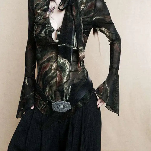 Load image into Gallery viewer, Women Geen Mesh Printed Slim Irregular Slim T-shirt New V-Neck Long Flare Sleeve Fashion Tide Spring Autumn 2025 1DH9372
