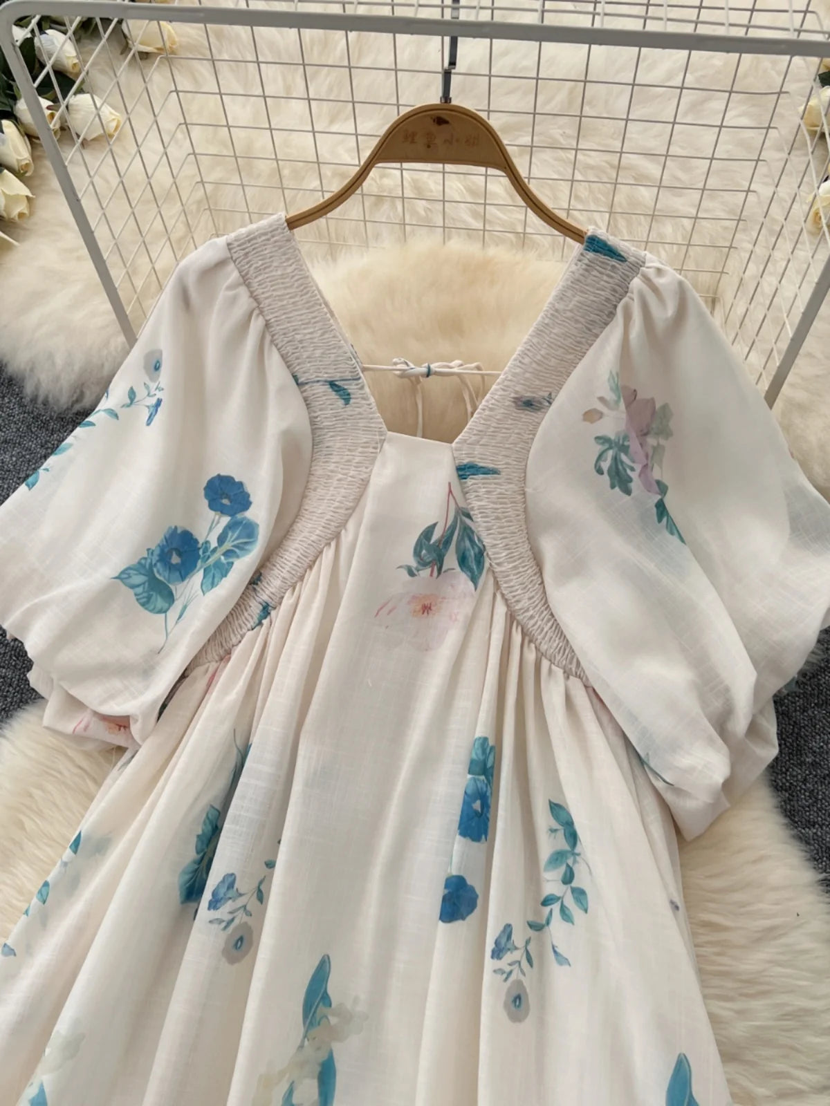 French Women Vintage Sweet Beige Printed Backless Party Long Dress Summer New Square Neck Short Sleeves Pleated Dress Bohemian