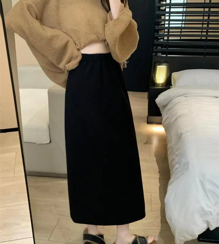 French Vintage Women Solid Velvet Elegant Knit Long Skirt 2024 New Autumn Winter High Waist Plus Size Pleated Split Skirt Street