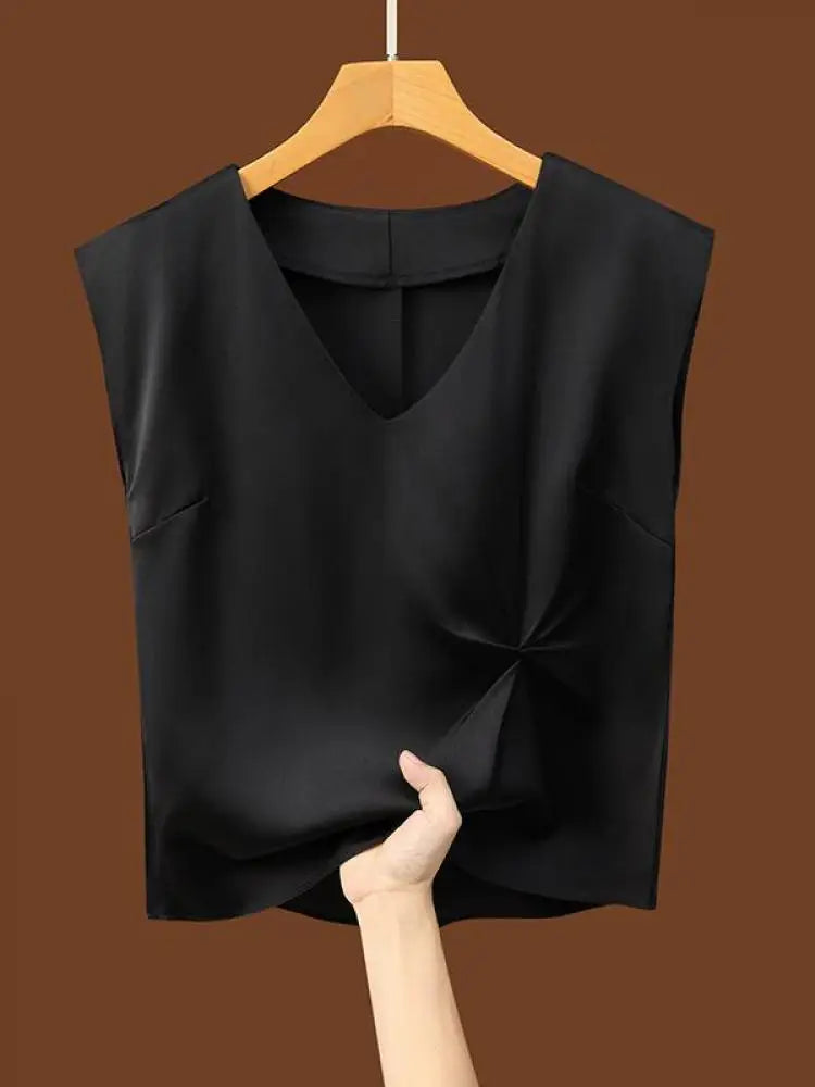 Korean Women Summer Black White V-neck Tank Tops Beige Green Lady Sleeveless Versatile Short Vest Clothing Simple Casual Popular